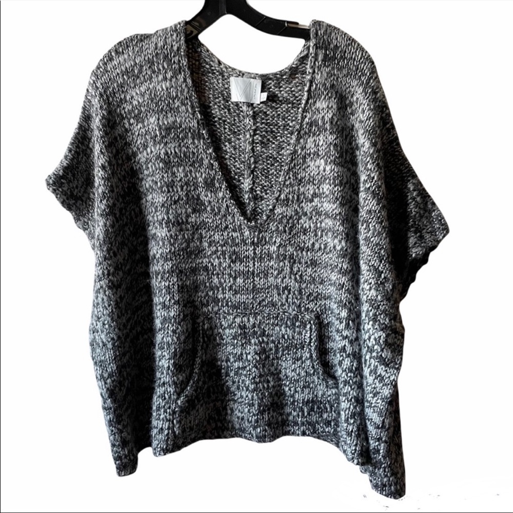 Michael Stars poncho sweater size 1 (small) - Picture 1 of 4
